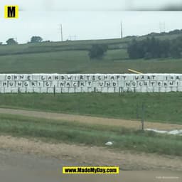 OHNE LANDWIRTSCHAFT WARTIHR
NOCHTERN!
UND
HUNGRIG. NACKT
Foto: Marcal Damme